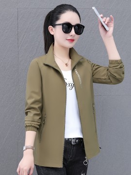 レディースカジュアルジップアップジャケット - シックな韓国スタイルのスタンドカラー、袖、ポリエステル製、黒地に白文字、春/秋のお出かけにぴったり、キュートなジャケット