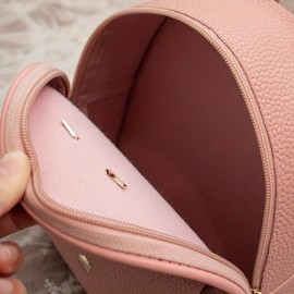 スタイリッシュな女性用ミニバックパック - かわいい文字デザイン、多機能PVCショルダーバッグ、調節可能ストラップ付き、ブラック＆レッドのオプション、コンパクトでファッショナブルな日常使い、毎日のバックパック | ミニマリストバックパック | テクスチャードフィニッシュ、旅行用バックパック