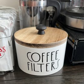 コーヒーフィルタ用の木製コンテナ、蓋付きで、ファームハウス調のデザインで、フィルタを収納し、ファームハウス調のコーヒーバーデコレーションを実現できます。