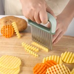 ステンレススチール製ウェーブポテトフライカッター 1個、キッチンウェーブパターン野菜スライサーツール、耐久性のあるクリンクルカットポテトチップメーカー、フードプロセッサーアクセサリー - 電池不要